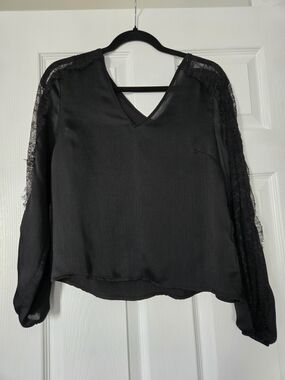 Dynamite Black Lace-Sleeve V-Neck Blouse